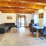 House Woody With Private Pool - Biro Tours Nr 88 بيت للعطل فونيارتْسفاشغ