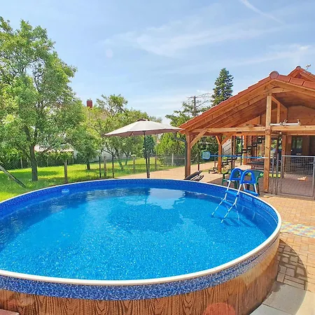 House Woody With Private Pool - Biro Tours Nr 88 別荘 *