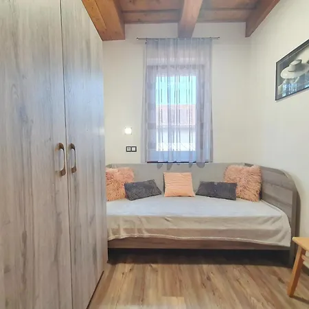 House Woody With Private Pool - Biro Tours Nr 88 ボニャルツバシュ