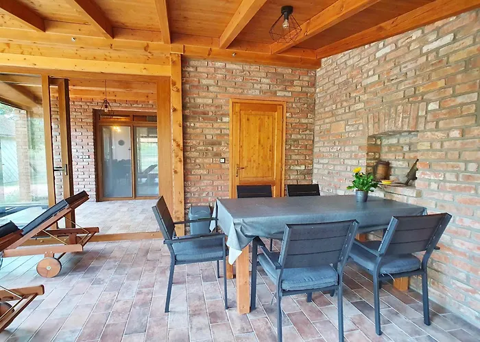 House Woody With Private Pool - Biro Tours Nr 88 * Vonyarcvashegy